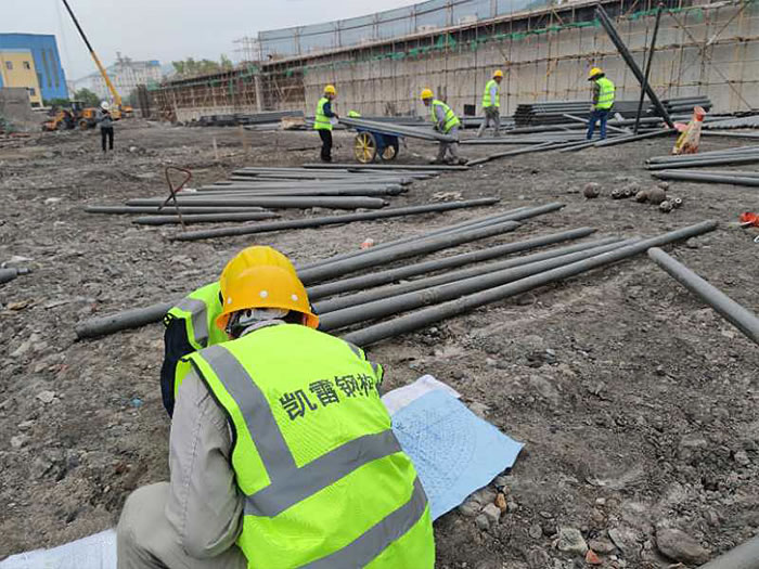 万宁螺栓球网架结构